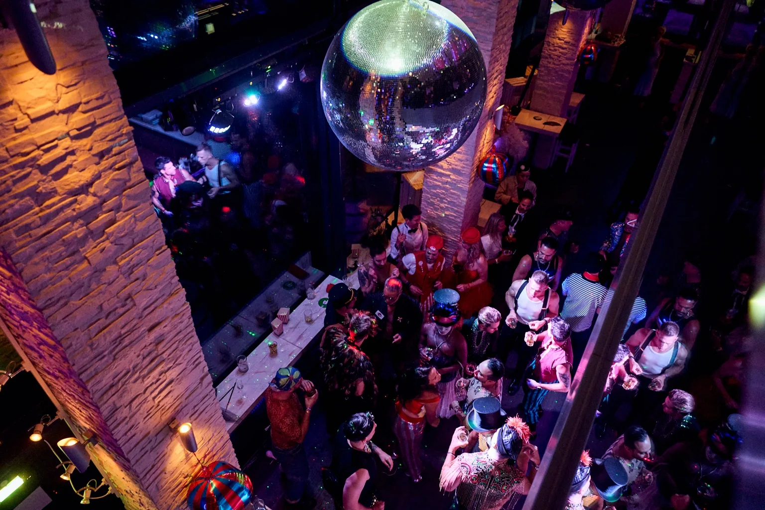 Ambiance · précédent Signature Event